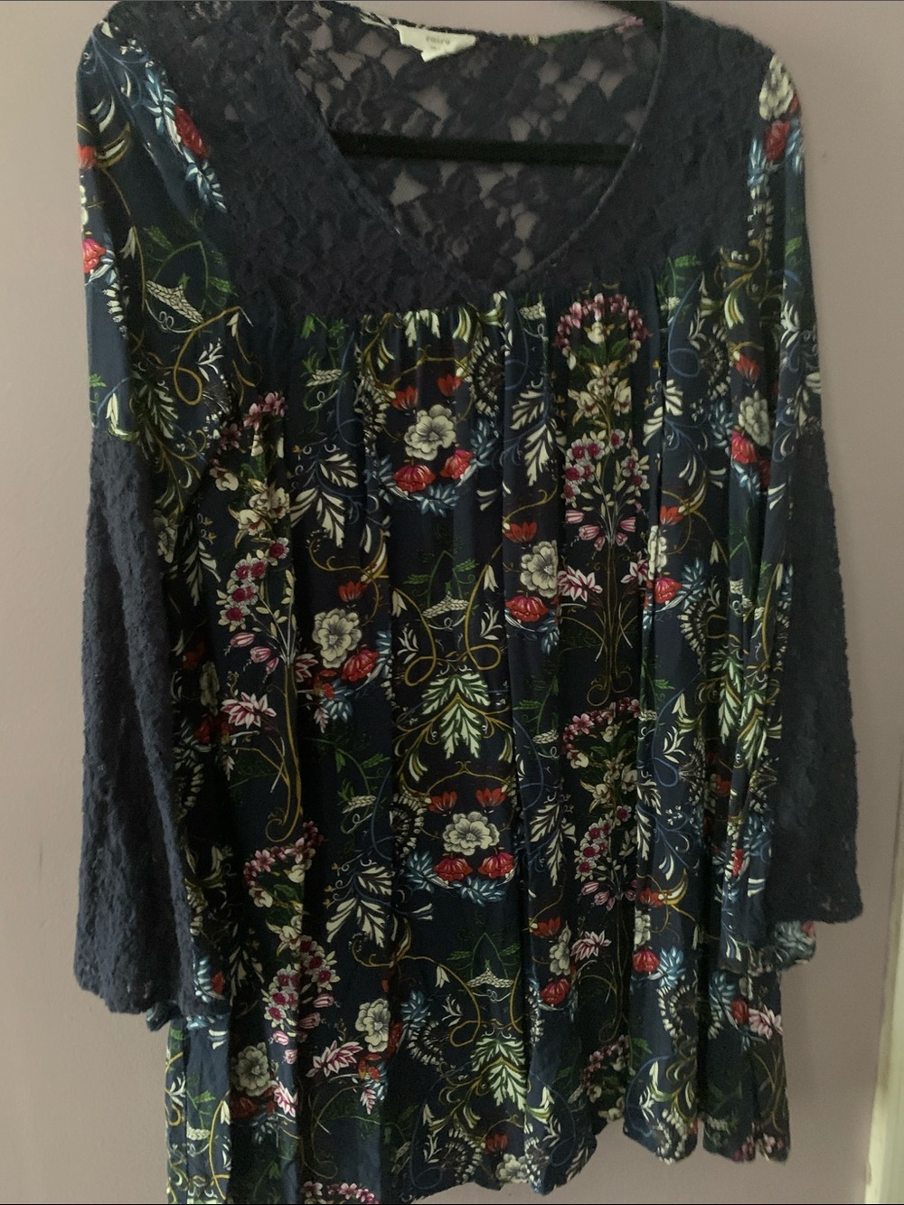 entro Navy Floral Lace-Yoke Tunic with Multicolor Botanicals Fits larger